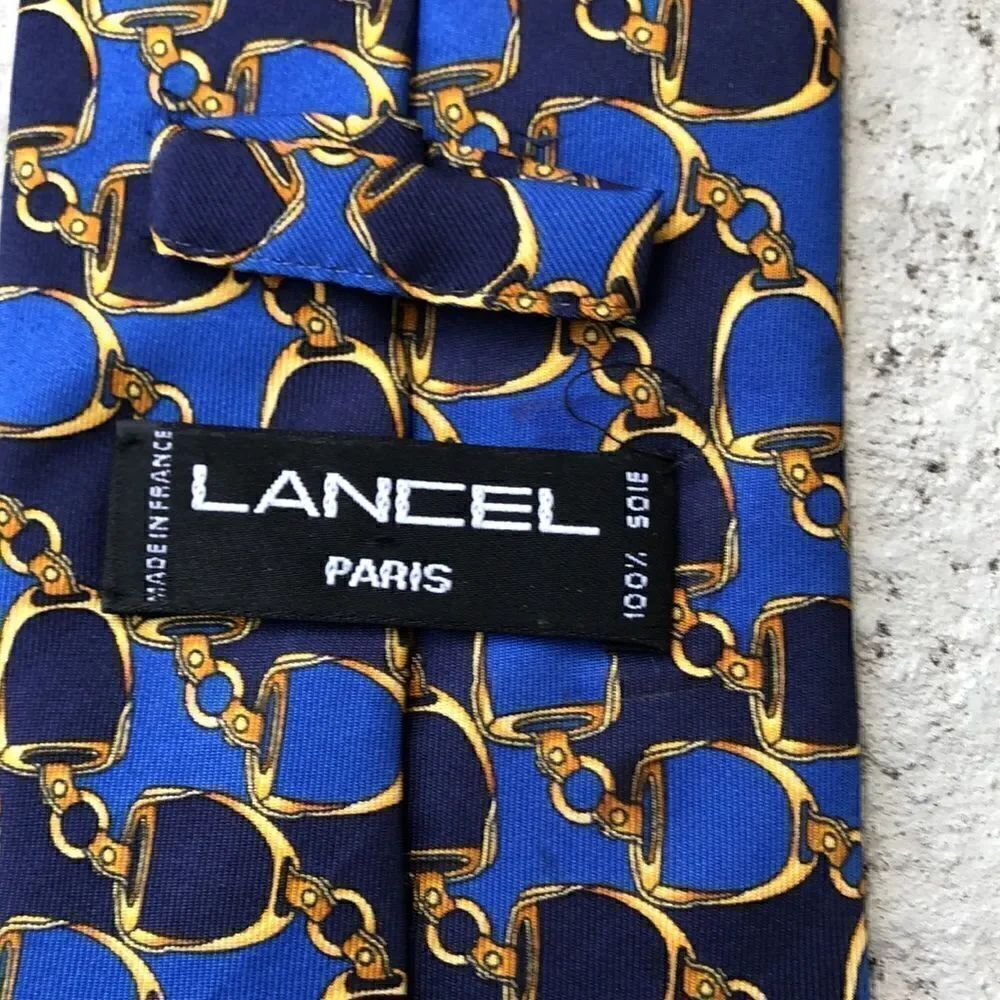Collection of ties - Picture 4 of 9